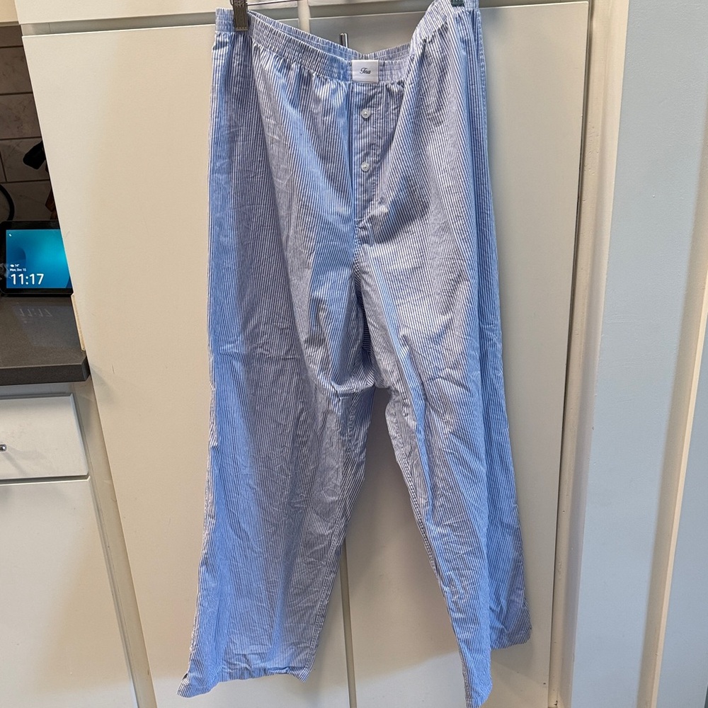 Aritzia Light Blue Striped Women's Pants